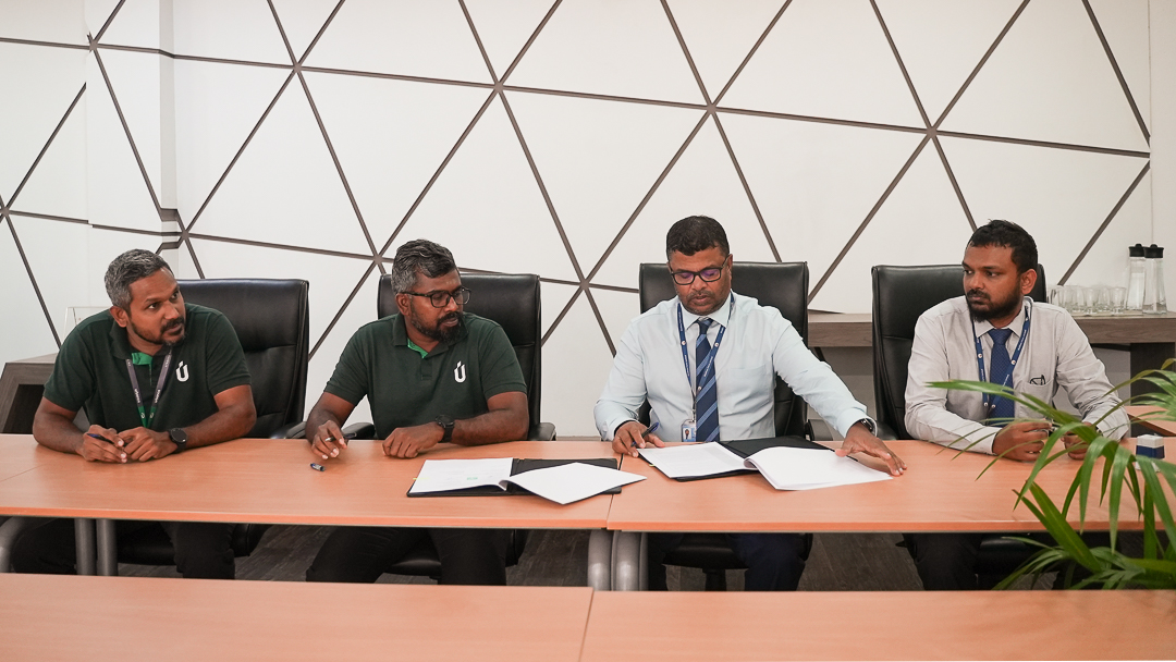 Pleased to have signed a land acquisition agreement with <a href="/hdcmaldives/">Housing Development Corporation</a> for the development of a public Bulk Port in K. Thilafushi. 

This port will provide improved opportunities to import essential construction materials &amp; other bulk cargo, driving economic growth forward.