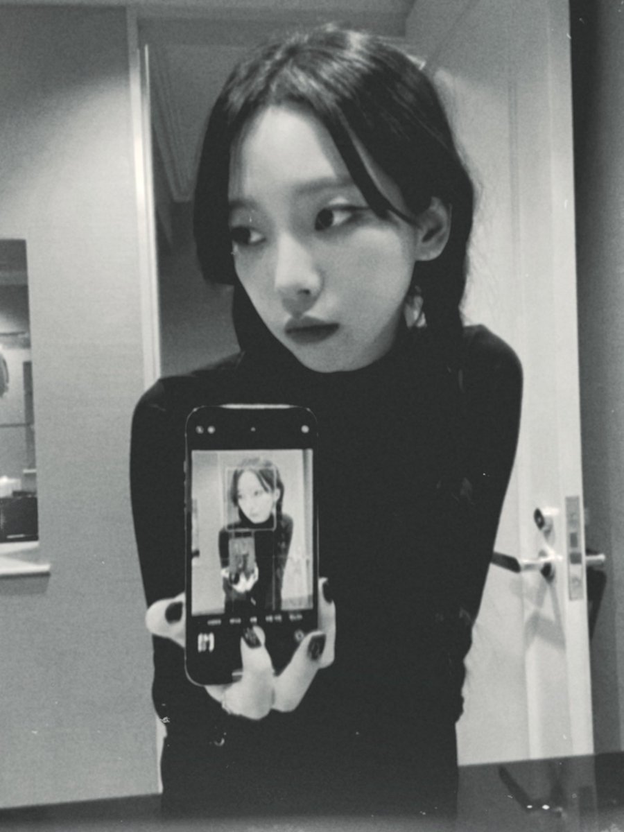 _jmjx's tweet photo. #HappyKarinaDay 
#KARINA #카리나 #カリナ
#aespa #에스파 #エスパ
#지민아_마이의_푸른봄은_너야
#Welcome_to_MyKarina https://t.co/wUkuE6ZS3F