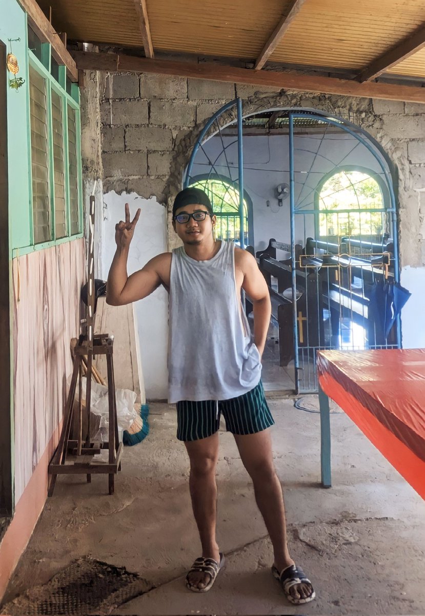 StewietheHomo's tweet image. It's giving musty Twunk top realness. Excuse my outfit.

#alterduma #alterdumaguete