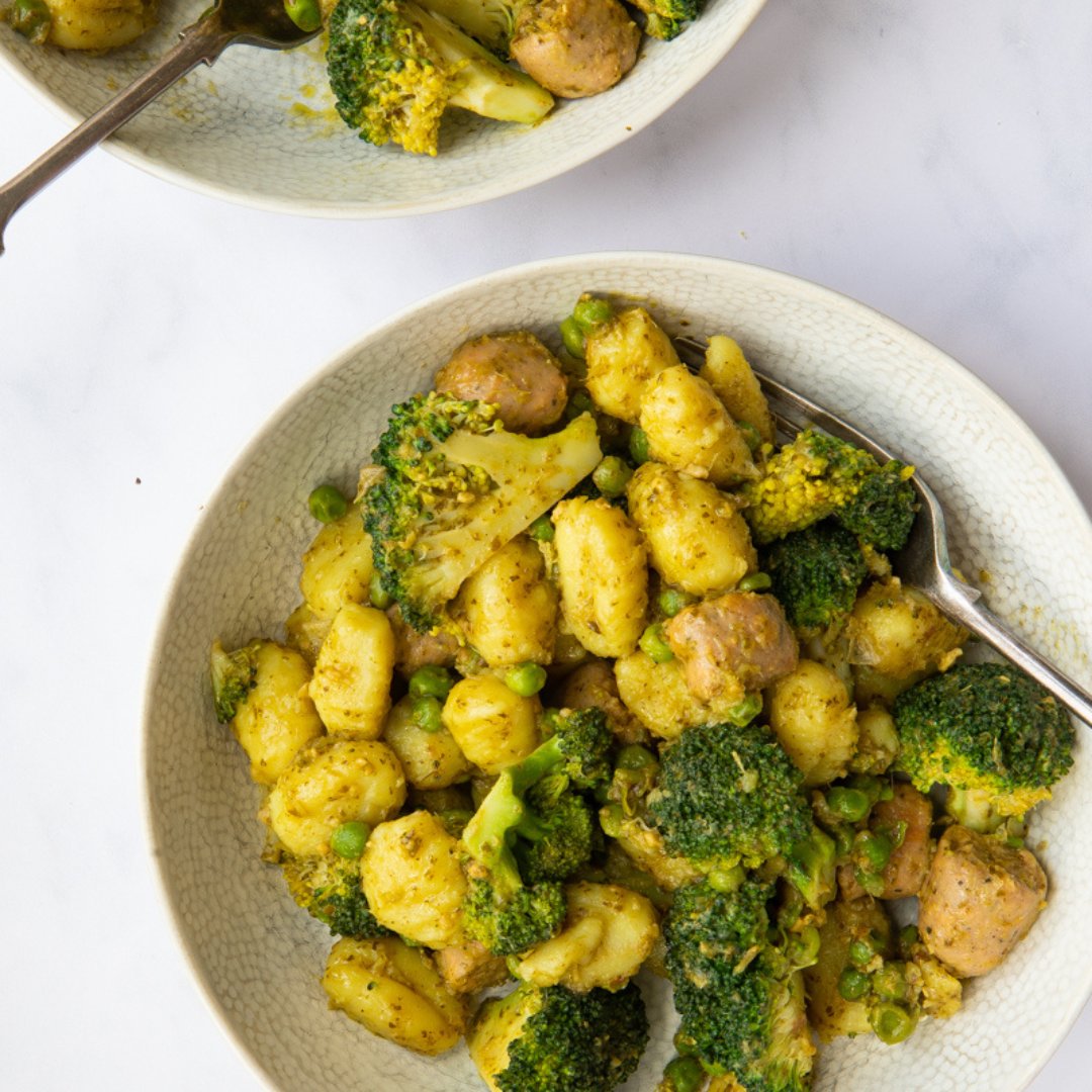 plate__up's tweet photo. 12 minute recipe? Yes please  ⚡️

This easy sausage pesto gnocchi by @healthylivingJW uses only 5 key core ingredients, it’s quick to make and SO delicious 😋

Head to our link in bio to get the full recipe and all ingredients delivered by your favourite supermarkets 🛒 https://t.co/wMcBYq2ev5