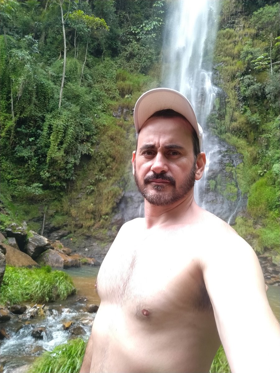 AdilsonDiv4's tweet photo. Santo Ilário https://t.co/CRJiMgXu3O