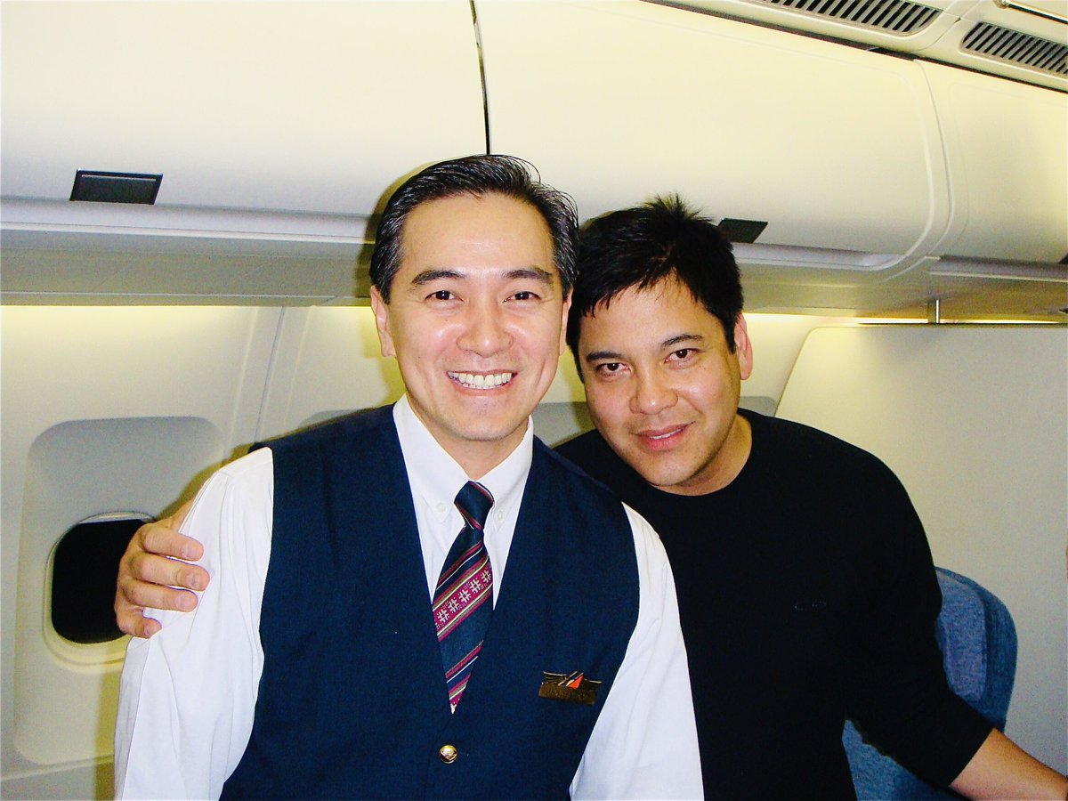 leonides_pena's tweet photo. CABIN CREW LIFE ✈️

Flying with the Concert King, Mr. Martin Nievera 🎤

#CountdownToRetirement 14 days to go https://t.co/yoky9UhsfY