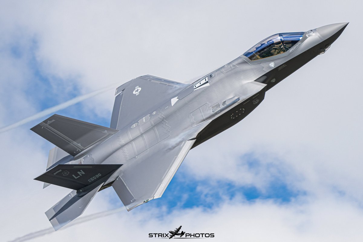 Strix Photos (@strixphotos) on Twitter photo The Grim Reapers are back in town 😈
An F35-A assigned to the 493rd Fighter Squadron at RAF Lakenheath takes to the skies 🇺🇸
<a href="/HQUSAFEAFAF/">USAFE-AFAFRICA</a> <a href="/NATO_AIRCOM/">NATO Air Command</a> <a href="/ThirdAirForce/">Third Air Force</a> <a href="/48FighterWing/">RAF Lakenheath</a> The Grim Reapers are back in town 😈
An F35-A assigned to the 493rd Fighter Squadron at RAF Lakenheath takes to the skies 🇺🇸
<a href="/HQUSAFEAFAF/">USAFE-AFAFRICA</a> <a href="/NATO_AIRCOM/">NATO Air Command</a> <a href="/ThirdAirForce/">Third Air Force</a> <a href="/48FighterWing/">RAF Lakenheath</a>