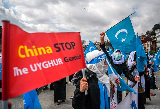 The #CCP's systematic persecution of the #Uyghur people, including forced labor, forced sterilization, & arbitrary detention of human rights that cannot be tolerated. China stop this #Genocide & ensure that such atrocities never happen again.

#EndUyghurGenocide.
#CCPChina
