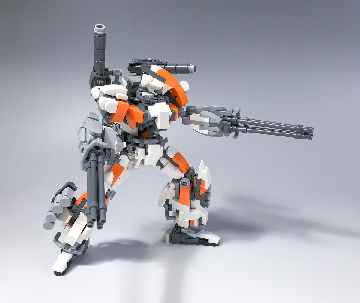 #春のガトリング祭り
何の武装にするか迷ったらとりあえず搭載する
#レゴロボ #Legomech