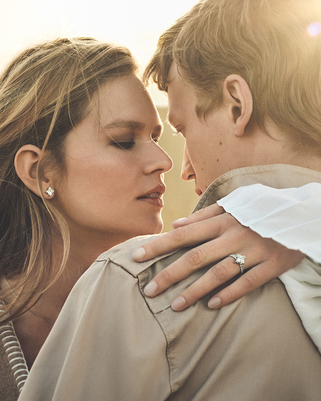 Louis Vuitton on X: LV Diamonds Collection. Emotionally charged, each  piece from #LouisVuitton's #LVFineJewelry, by #FrancescaAmfitheatrof, is an  invitation to explore precious new territories. Discover the campaign at   https