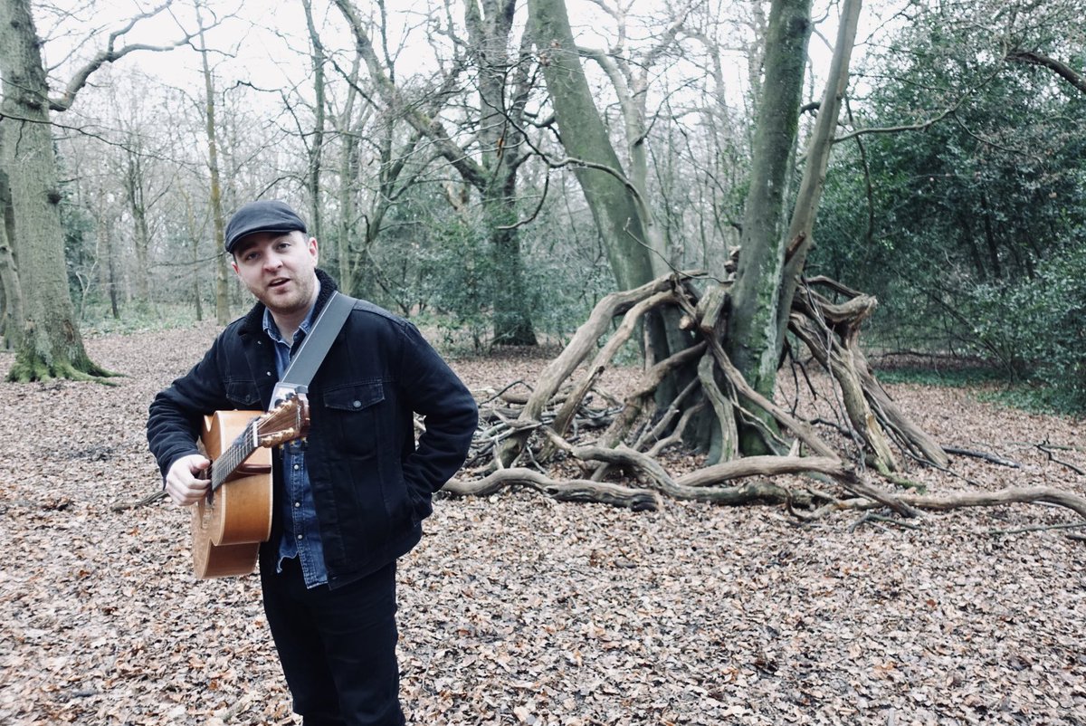 New music coming this Friday… something LIVE &amp; kicking from the upcoming new record. Pre-save that, and the album itself via: linktr.ee/soreillymusic 🎸

#NewMusic #Live #LiveAlbum #GreenNote #London #Folk