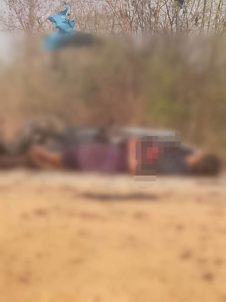 pzl_jourlm's tweet photo. The deaths of three humanitarian workers are also reported since the junta-owned jet fighters ‘secondly’ dropped bombs over Pazi Kyi village in #Sagaing’s Kant Balu town at around 5:40-PM this evening. In also first airstrikes this morning, over 100 civilians were also massacred. https://t.co/AoWzs3XjKl