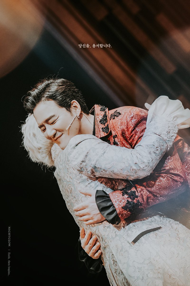 𝐍𝐈𝐆𝐇𝐓𝐆𝐋𝐎𝐖 tweet media