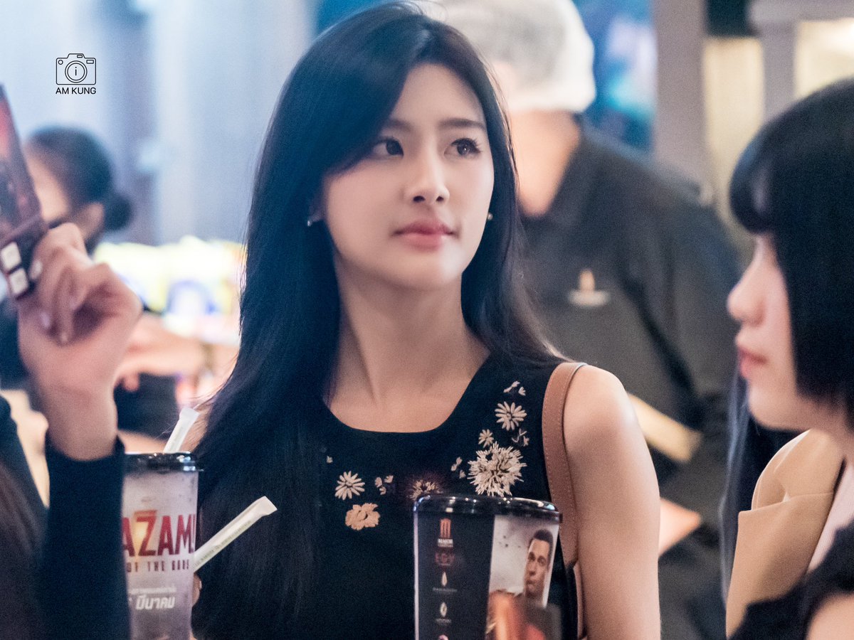 iAmKung48's tweet photo. จีจี้

🗓️ 2023-03-21 📍 Siam Paragon
#GygeeBNK48 #BNK48 #JohnWick4TH https://t.co/YK6LuzM7kW