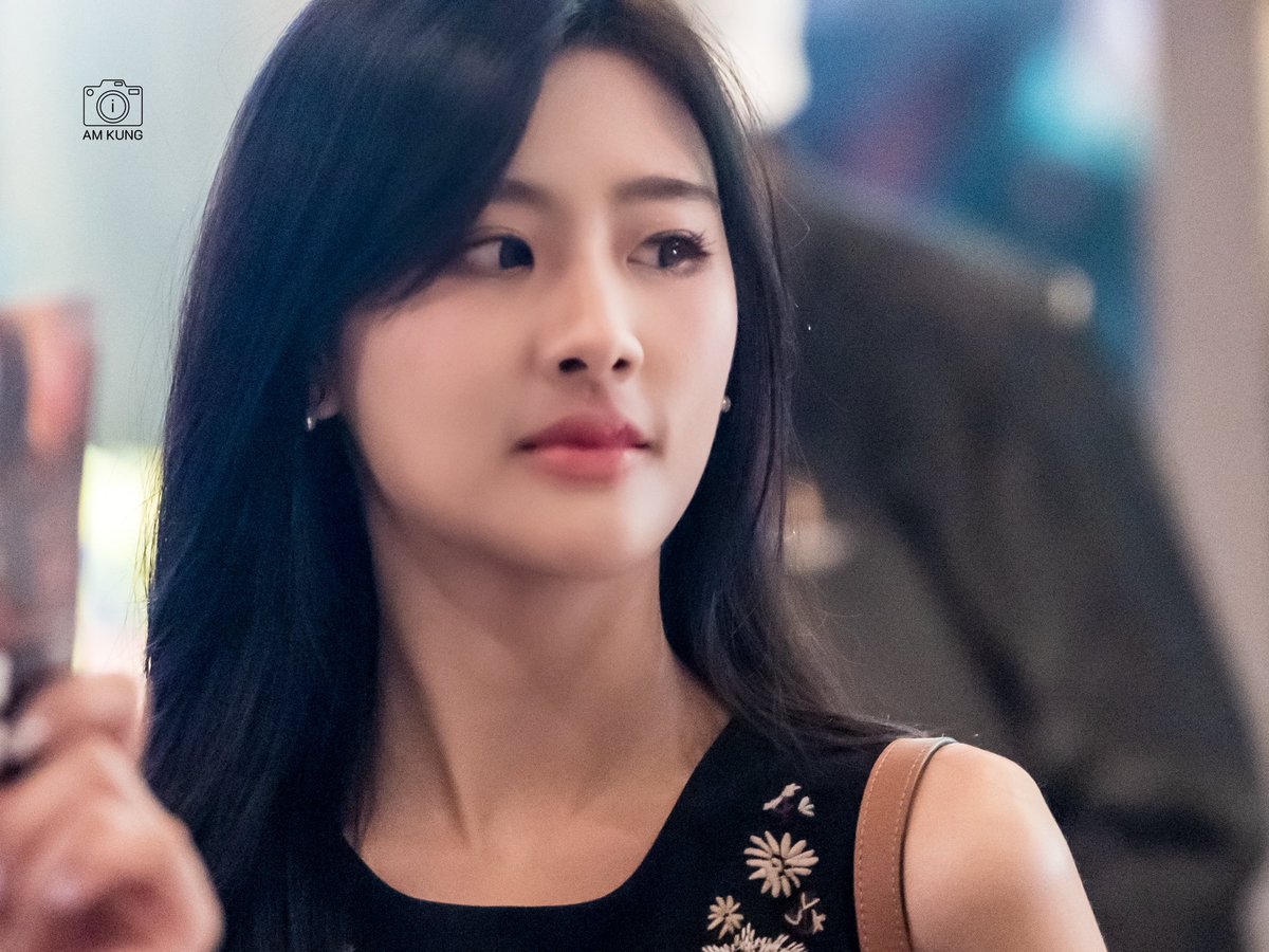 iAmKung48's tweet photo. จีจี้

🗓️ 2023-03-21 📍 Siam Paragon
#GygeeBNK48 #BNK48 #JohnWick4TH https://t.co/YK6LuzM7kW