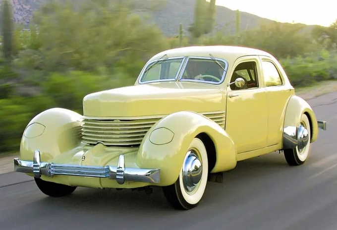 1937 Cord 810/812