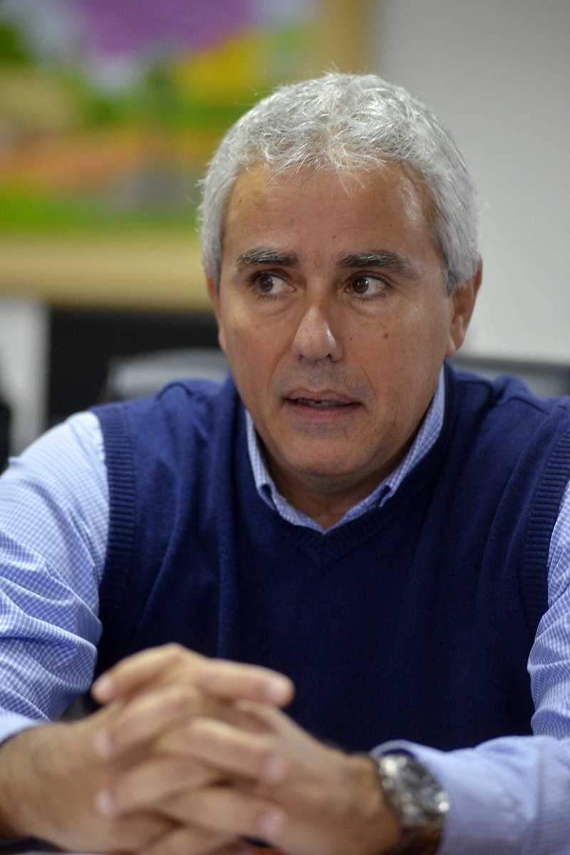 Hoy nuevamente se buscará conseguir la aprobación del proyecto de Ley de Reforma Policial.

El proyectista <a href="/fidelzavalapy/">Fidel Zavala</a> dijo que con esta ley buscan:

✅ Una policía más presente en las calles
✅ Menos inseguridad
✅ Agentes mejor entrenados

#1020AM