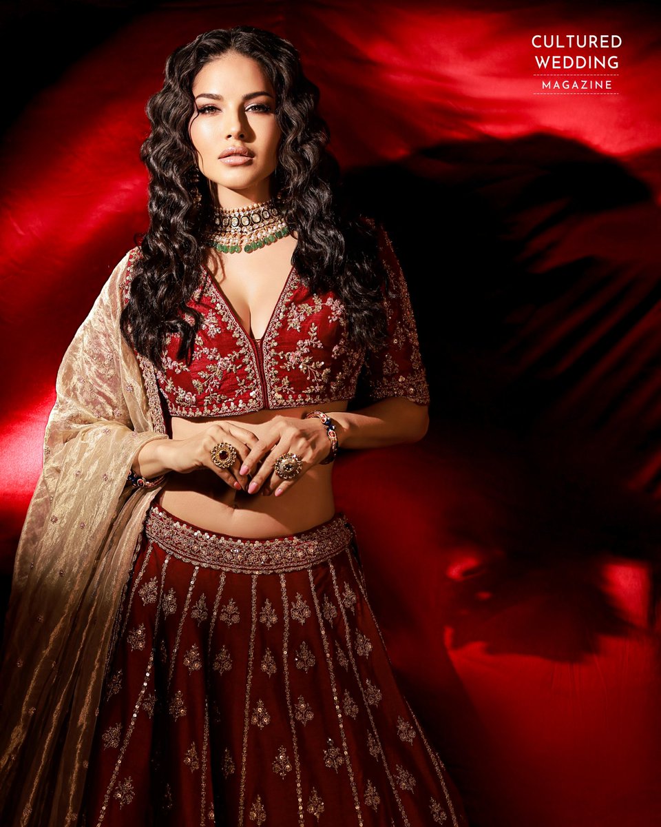 Sunny Leone tweet media