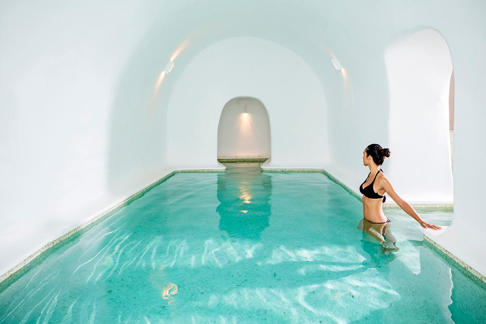 AliceTravelNJ's tweet photo. Katikies Kirini hotel in Santorini, Oia promises to bedazzle your senses with its exquisite setting and miraculous views to the Caldera. #greece #santorini #katikieskirini ##luxuryhotels #luxurytravel #travelgreece #visitgreece #visitsantorini #alicetravelagency #travelagent https://t.co/euNWvnDo2l