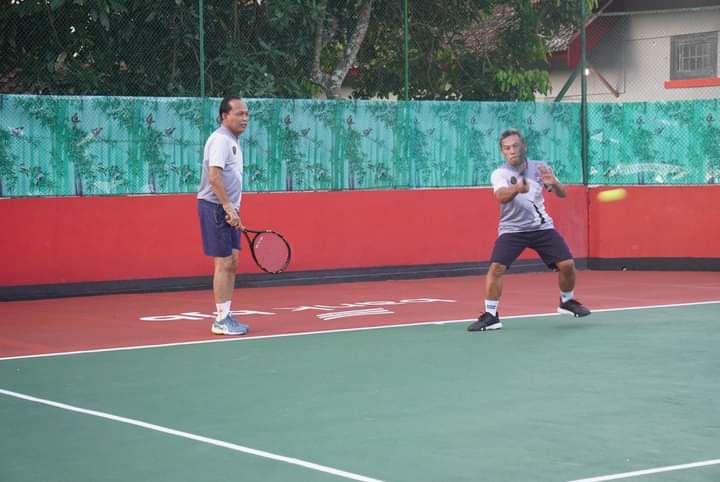 bhpsemarang's tweet photo. Breaking News Resmi Lapangan Tenis Lapas Wonogiri https://t.co/LFdcKknC1Q
@Kemenkumham_RI @bhp_semarang #bhpsemarang #KumhamPasti #Kamipasti #KumhamSemakinPasti #kumham #kemenkumham #kemenkumhamri #kanwilkemenkumhamjateng #tenis #tennis #sport #sports #olahraga #viral #twitter https://t.co/NJsxnxKp1O