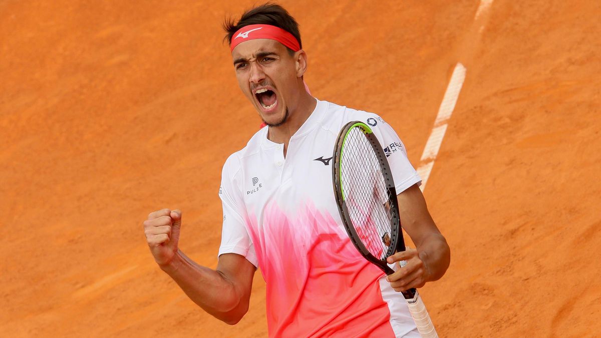 Cosa non è successo sul Campo 2 del Country Club, cosaaaaaaa??? Lorenzo Sonego batte Ugo Humbert 36 75 75 dopo aver annullato 4 match point. Sonny affronterà Medvedev al secondo turno. Partita PAZZESCAAAAAA #RolexMonteCarloMasters