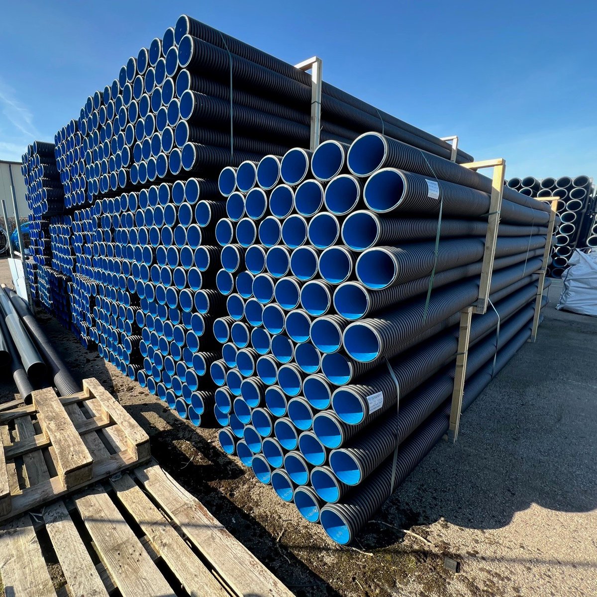 Plenty of 150mm Perforated Ridgidrain Twin Wall from <a href="/PolypipeCivilGU/">Polypipe Civils & Green Urbanisation</a> currently in stock 👍

#drainage
#plasticpipe