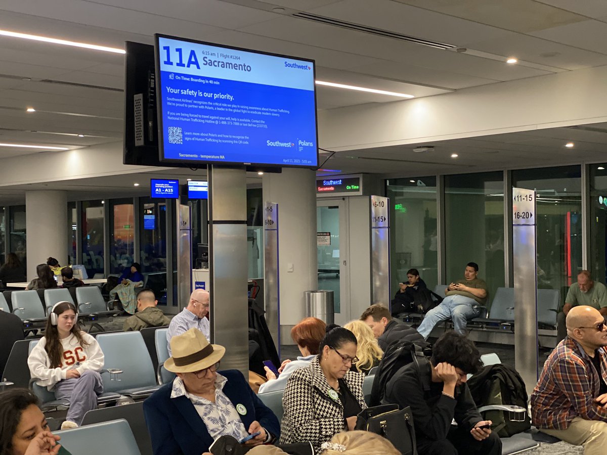 BradWaller's tweet photo. Looks like a mostly full @SouthwestAir Flight to Sacramento this extra early morning. Headed up for two days of Legislation Action for @CaliforniaPTA #PTA4Kids #JoinPTA #PTAVotes https://t.co/Gs6k89lQX0