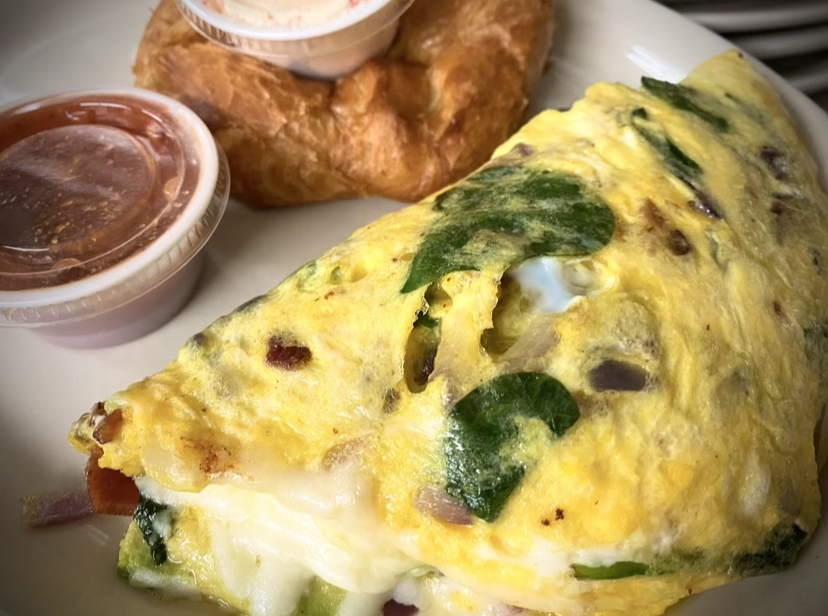 DeliciousTemp's tweet photo. Eggsactly what you want! 🍳
Craft your ideal breakfast: a build-your-own omelet. No matter what ingredients you choose, you can count on something delicious.
Pro Tip: Ask for extra strawberry butter when you order. You'll thank me later.
View menu here -> https://t.co/CSO8gereza https://t.co/sQYJRK733M