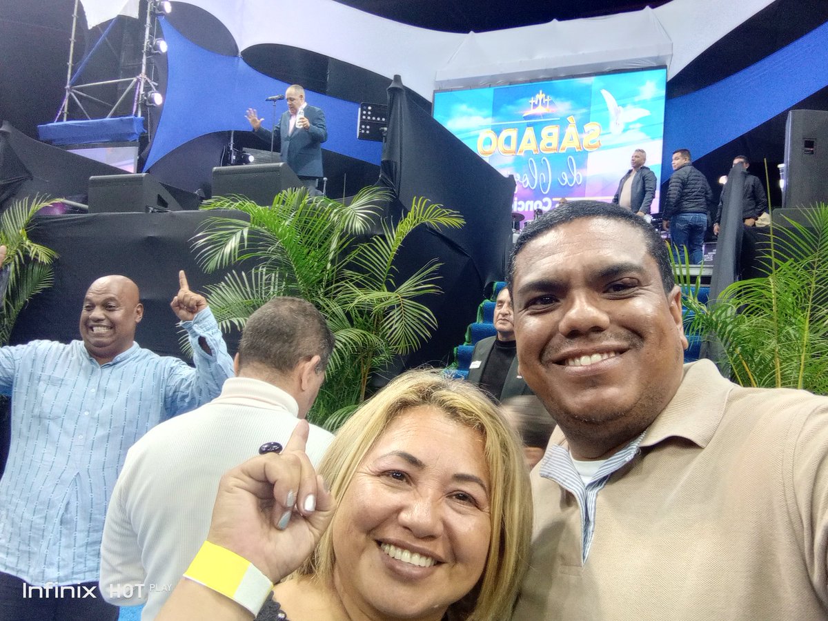 ICIRES18's tweet photo. Agradecídos de Dios por Permitirnos Servirle en su precioso y poderoso Reino. #somosiglesiadecallerenovaciociondelespiritusanto #somosfamiliasdeDios #Cristovienepronto https://t.co/m7b3jFfrCu
