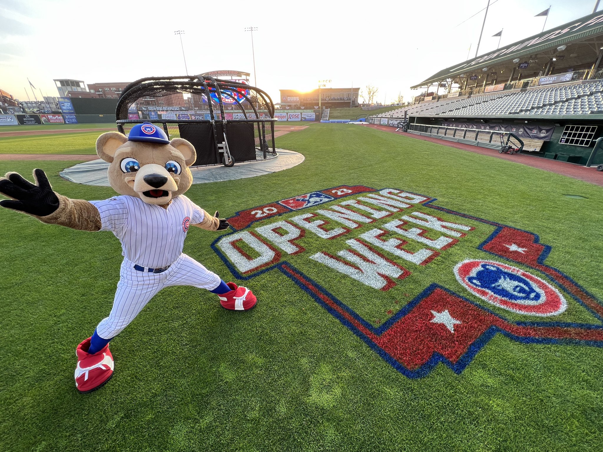 South Bend Cubs on Twitter: HAPPY OPENING DAY!! Gates open at 5pm. Help  pack @FourWindsField on a PERFECT night for baseball. #sbcubs #cubs  #OpeningDay  / Twitter