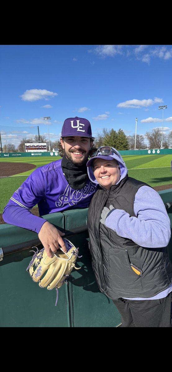 mattfougerousse's tweet photo. Happy Bday Kip…hope you have a great day!  ⁦@kipjfougerousse⁩ https://t.co/lBbyaH76DY