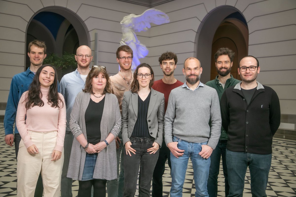 The @sprekeler lab is looking for a fully-funded PhD student (up to 5 years) at the intersection of comp neuro 🧠 and ML 🤖

👉 sprekelerlab.org/jobs/

Please reach out if you have any Qs about PhD life, research env, compute, etc. I have a lot of positive things to share 🤗