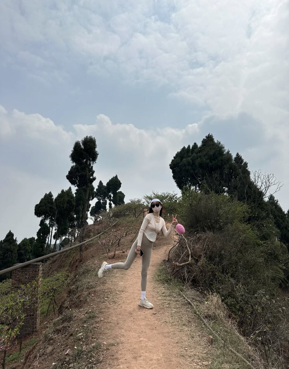 yi07765's tweet photo. 徒步 运动太快乐了啦 哈哈哈哈哈哈
#河北 #衡水 #户外 #廊坊 #小蛮腰 #沧州 #交友 https://t.co/QMkGRUMO7b
