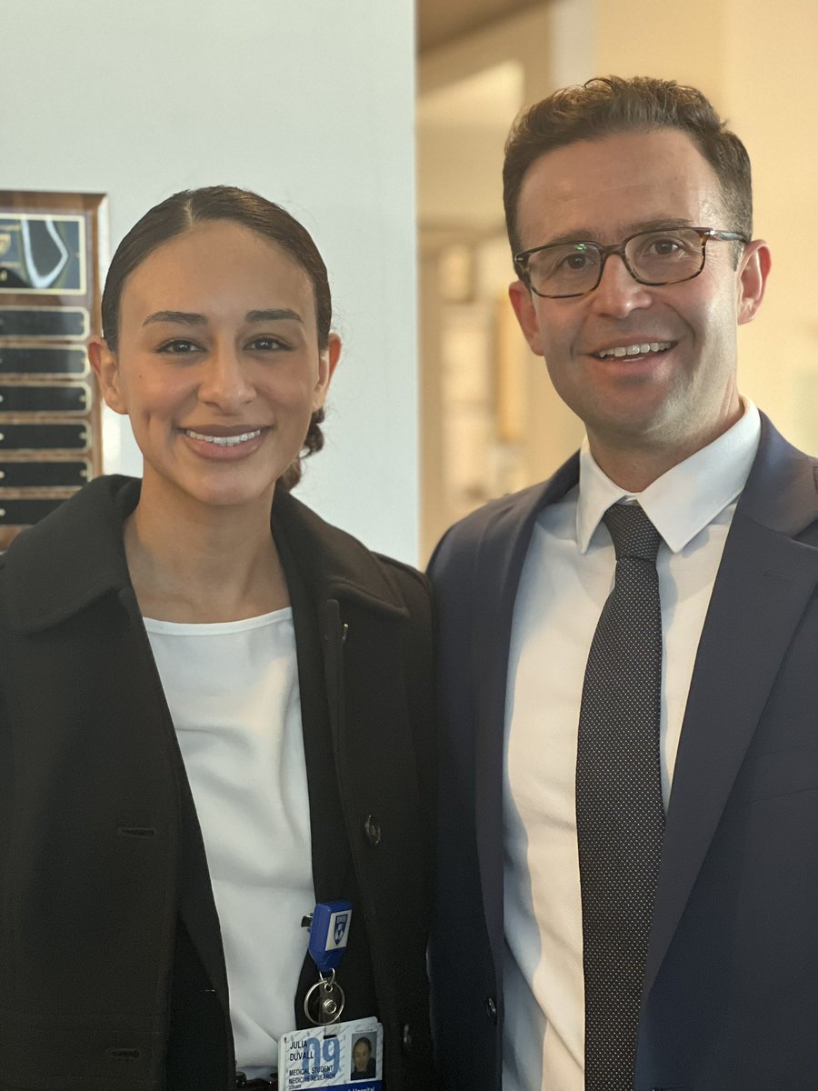 hmsmissionbrain's tweet image. Today our @hmsmissionbrain board had the opportunity to meet with #neurosurgeon and current vice president of Ecuador @ABorreroVega through the work of @HarvardPGSSC. Congratulations to
@TatoUribeLeitz @catorrespi @EmadMadha @SKHillMD @Leti_Campos_ for leading this amazing event!