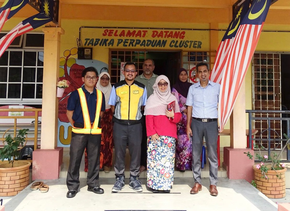 Twitter

11 April 2023 : Sesi lawatan dan pemeriksaan kerosakan di Tabika Perpaduan Cluster Daerah Sepang dan Tabika Perpaduan Apartment Dahlia, Taman Putra Perdana, Puchong
<a href="/JKRSelangor/">JKR Selangor</a> @MOWorks