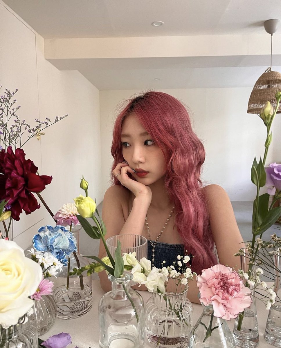 qrt with your favorite Yeojin moment(s)