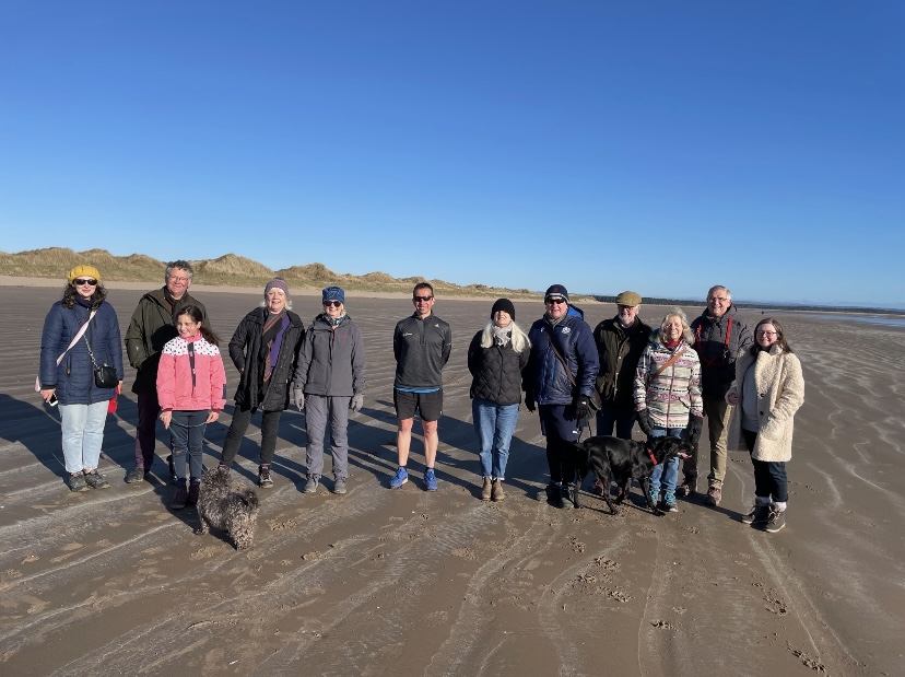 The sun was shining for last week's netwalking along West Sands, with a great turnout from our members! What a lovely morning to start off the day 

#westsandsbeach #netwalking #standrews #standrewsbusinessclub