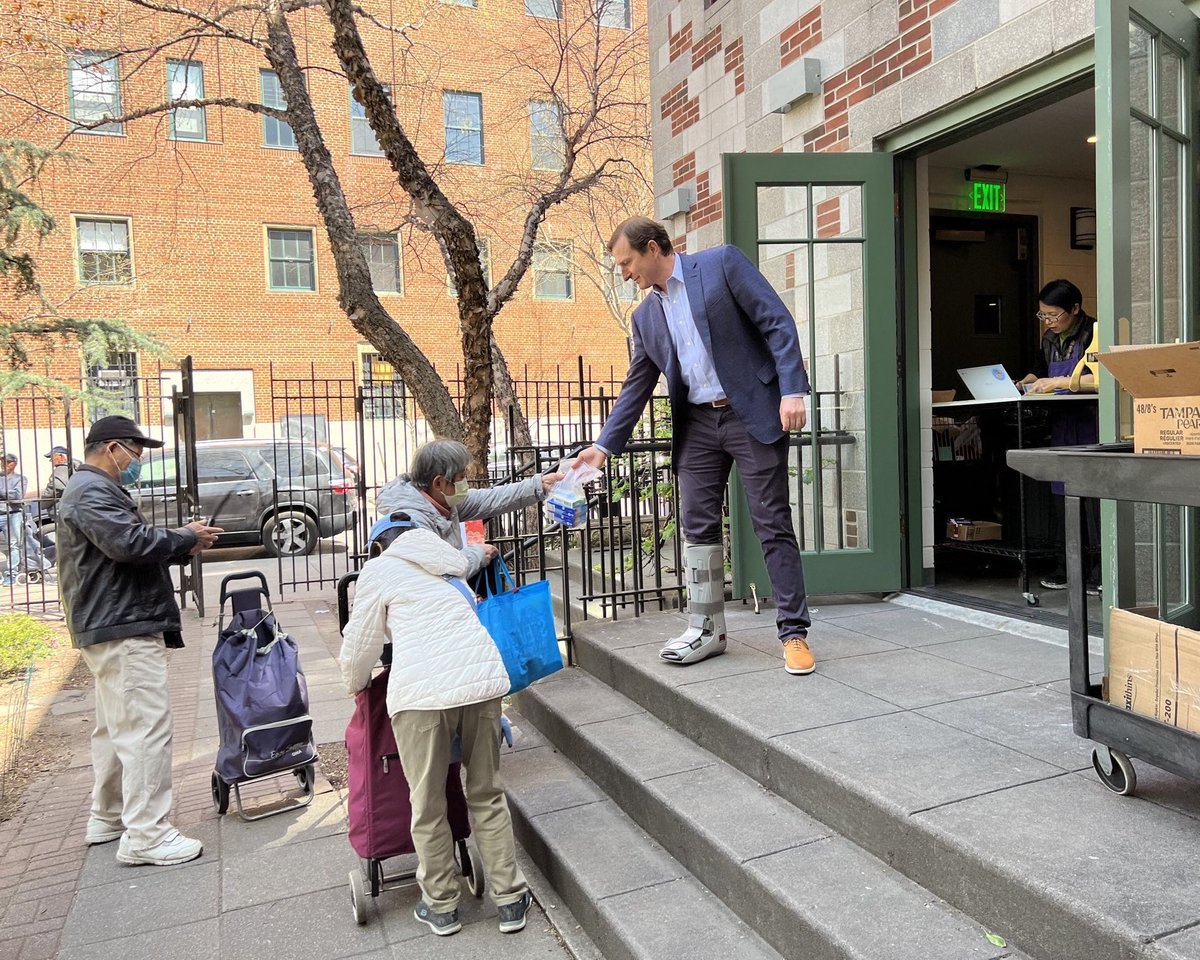 danielsgoldman's tweet image. .@TrinitySAFH is a pillar of the community that operates a food pantry serving almost 60 families a day.
  
I'm proud to support the work that they do, both today in-person and by advocating for them back in DC as they continue to fulfill their mission.