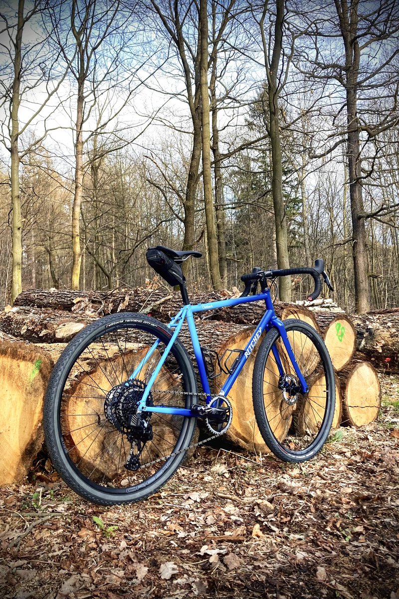bikolka_cz's tweet image. Half Moon Blue Eagle Bikepacking Special 💪

Thanks guys @RitcheyLogic @dagraska @BikebroImport 
 for setup tips 👍.

#RitcheyLogic #ShareYourRitchey