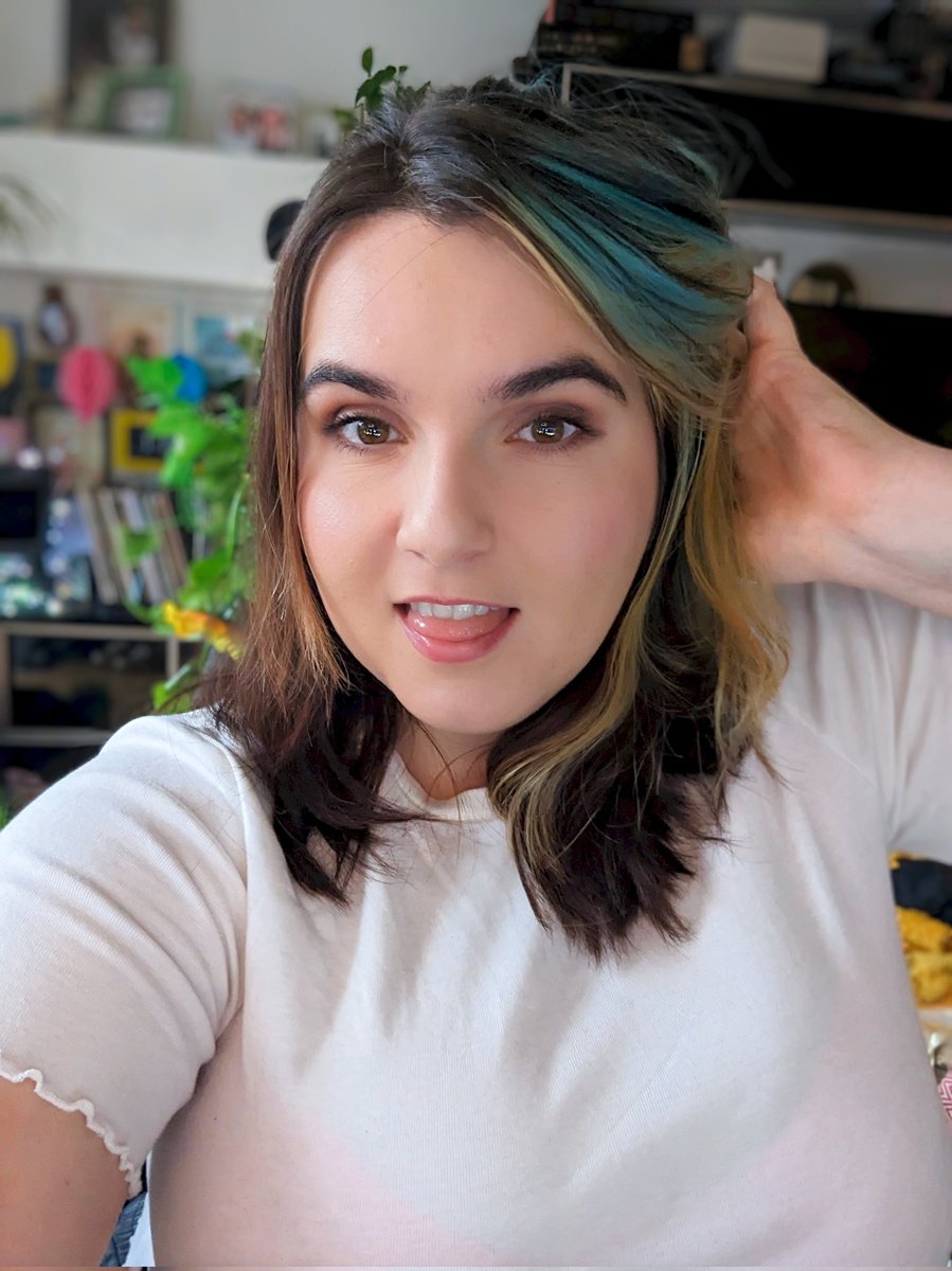 Emily from twitch 👽 on Twitter "top g* live on twitch ️ *g stands for