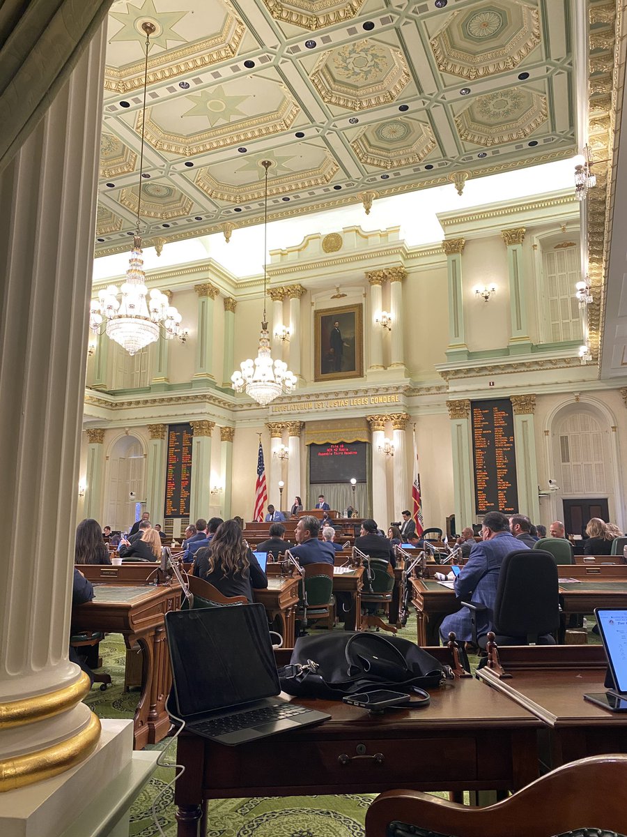 nguyenntrann's tweet photo. Personal news: I have joined @AP to cover the Legislature in Sac! 

I’ll focus on housing,homelessness &amp; law enforcement policies. I’ll also track and monitor who’s influencing the Legislature. I’m incredibly excited to get started with a talented team! 

Reach me: tnguyen@ap.org https://t.co/TpowZIkHIV