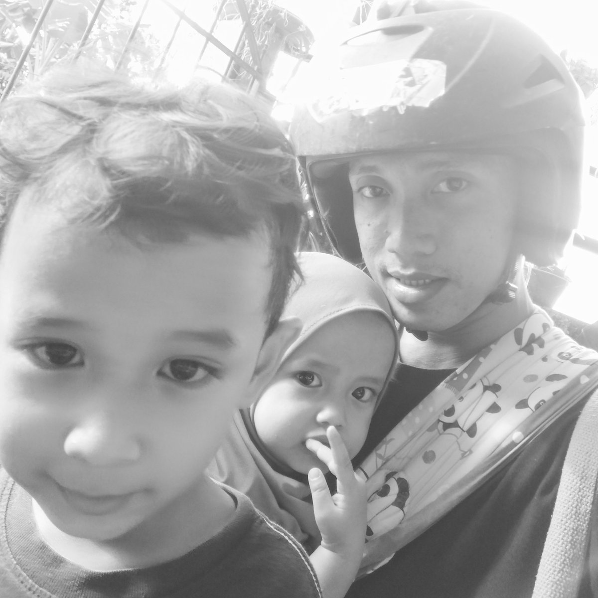 asad_putra's tweet photo. @MelindaAghnia 30 tahun 2 anak https://t.co/LpU6VhiLRQ