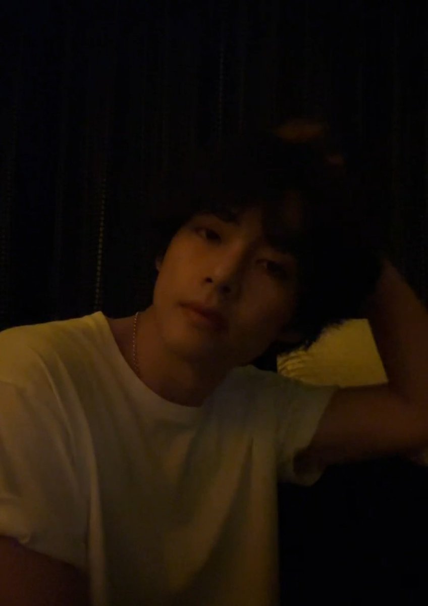 btstranslation7's tweet photo. weverse 230412 @bts_twt

op: why would a man who looks like THIS at any and every angle be worried about that!
but if you say you’ll go live more often, i won’t be complaining/that’s even better❤️
sleep well and sweet dreams💜💜

taehyung: so you think that’s even better?🥰😌 https://t.co/UaUKXacVnr