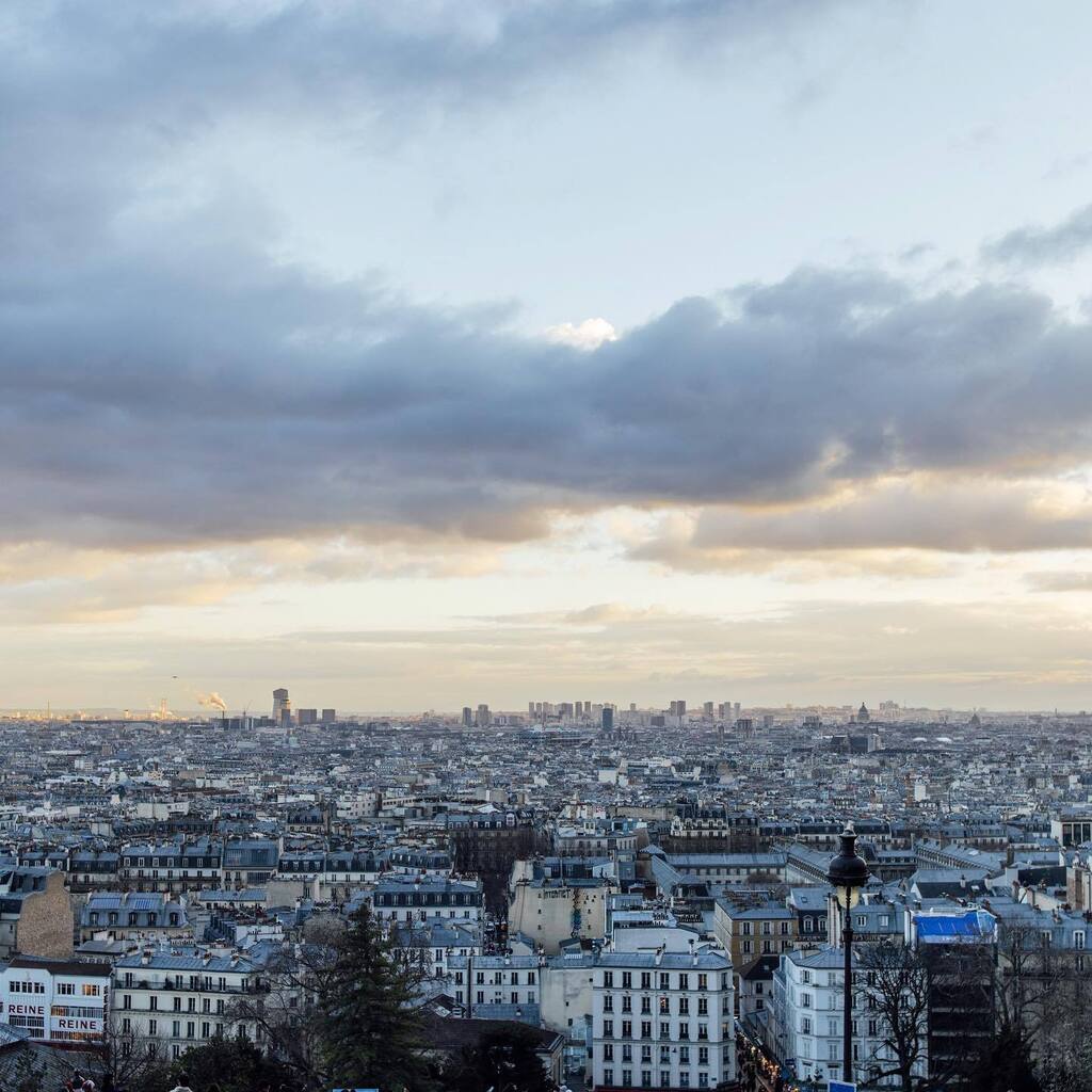 chrisath5's tweet photo. Sous le ciel de Paris • #sacrecoeur #monmartre #cielparisien #vueparisienne #chrisathanasiou #basilicasacrecoeur #parisphotography #canonr5 #paristrip https://t.co/xyqNNIgpu1 https://t.co/l1Jw23dje0