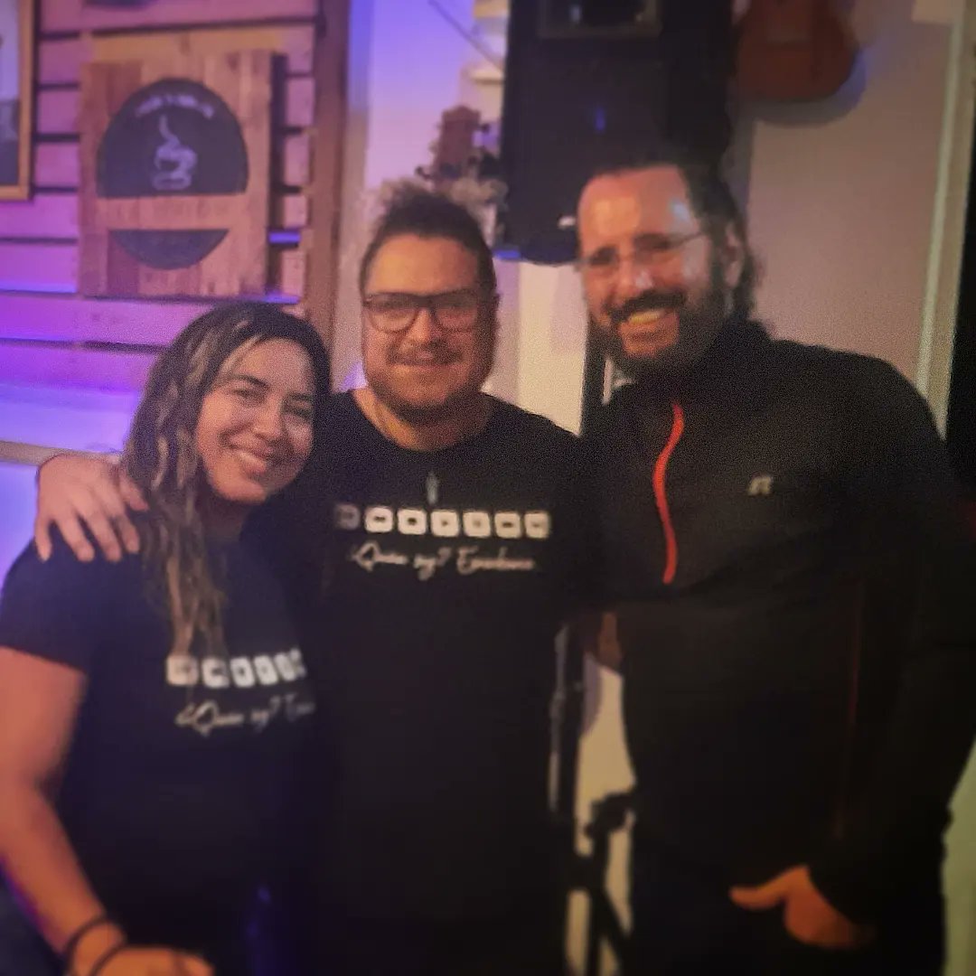 QEscuchame's tweet photo. Visita nuestras redes, y vive con nosotros nuestra experiencia en el concierto de @adriangiltigre y su gira #Deletreandoelsol 

#Cantautor #Musicaindependiente #Internacional #Nacional #Celaya #Guanajuato #Siguenosparamas https://t.co/upXm8KKk5T