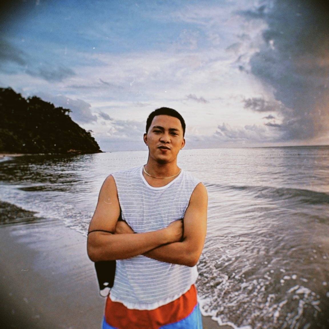 ttltrsh's tweet photo. Ano mas okay gawing icon? https://t.co/873ejH6mCL