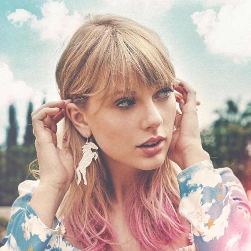Reviews_Musical's tweet photo. Parece que la "supuesta" ruptura entre Taylor y Joe ha provocado que "Cruel Summer", uno de los temas de su álbum "Lover", vuelva a entrar en el Top 100 de Spotify Global, en el puesto #92 con 1,42 millones de reproducciones. https://t.co/rz1vLDOmKJ