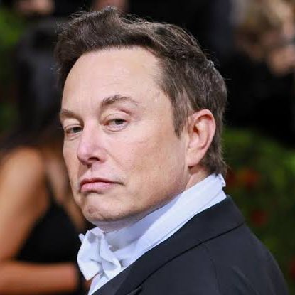 choquei's tweet photo. 🚨ATENÇÃO: Após Elon Musk censurar a tag TWITTER APOIA MASSACRES, internautas sobem a tag em inglês. 

TWITTER SUPPORTS MASSACRES https://t.co/mmIuc6n3O2