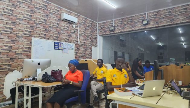 I am happy to use my expertise and train journalists @ayvnews on Fact Checking. We're better as journalists when we are armed with Fact Checking tools
<a href="/DubawaSL/">Dubawa Sierra Leone</a> 
<a href="/Mrcgsl/">THE MEDIA REFORM COORDINATING GROUP (MRCG-SL)</a> 
<a href="/AfricaCheck/">Africa Check</a>