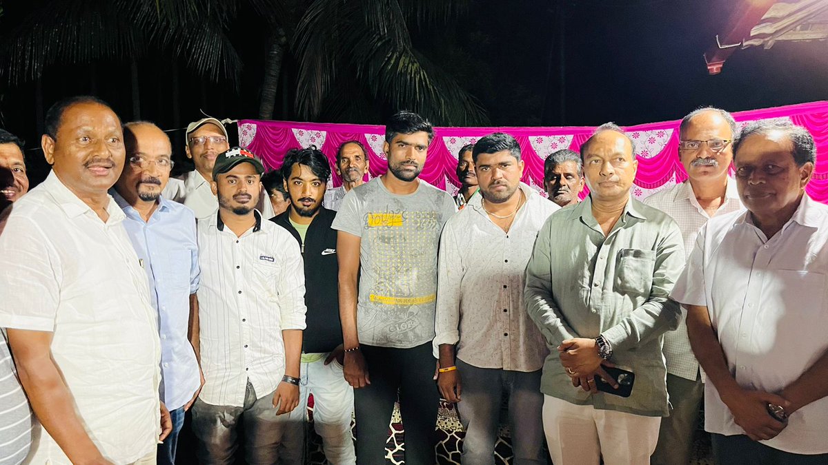RMManjunathaG57's tweet photo. ಆಗುಂಬೆ ಹೋಬಳಿಯ ಕೌರಿಹಕ್ಲು ಸಭೆಯಲ್ಲಿ ಬಿಜೆಪಿ ಮತ್ತು  ಜೆಡಿಎಸ್ ಅನೇಕ ಯುವಕರು ಕಾಂಗ್ರೆಸ್ ಪಕ್ಷ ಸೇರಿದರು. https://t.co/mImQFmNGfp