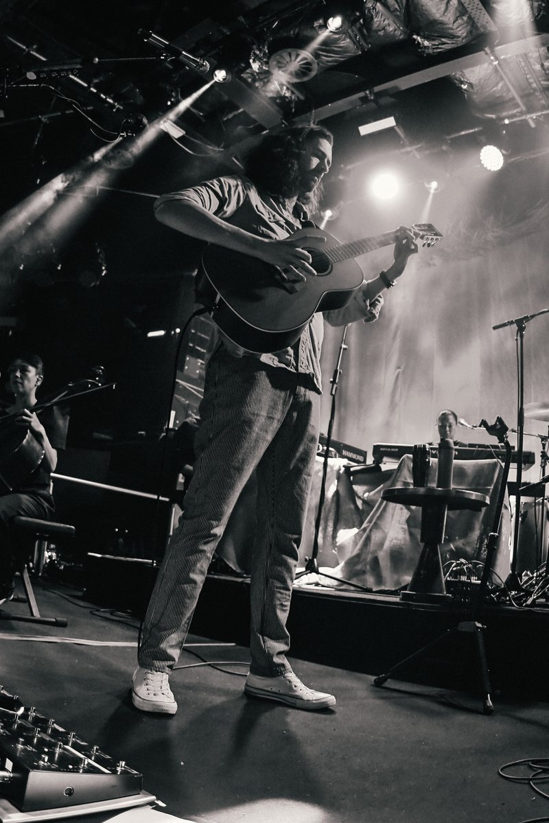 Hozier's tweet photo. Dublin! I’ve had a lot of fun these past few nights. There’s nowhere I’d rather first play these tunes. Thank you for the laughs on Sunday! 

📷 @ruthlessimagery https://t.co/uJ3sZce1f2