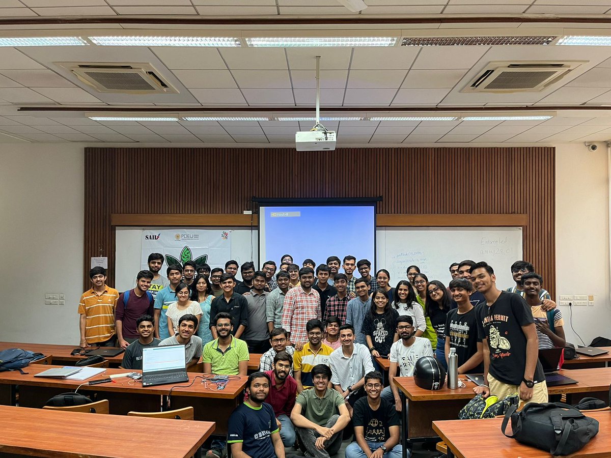 KunalKSahoo's tweet image. Excited to share my experience of taking a hands-on workshop on "Arduino 101" organized by Cretus! Taught 100+ students about basic signal processing, PWM, and using I/O of Arduino. Thanks to Cretus for making it a huge success! #Arduino101 #HandsOnWorkshop #STEMEducation