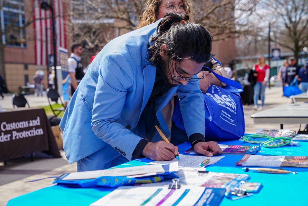 keancareerserv's tweet photo. In last week’s Message From the President, “an estimated 1,000 students from all academic majors visited the fair and networked with more than 200 employers from a wide variety of industries.” Thank you to everyone who took the necessary steps to advancing their career! https://t.co/IefuFcwCy6