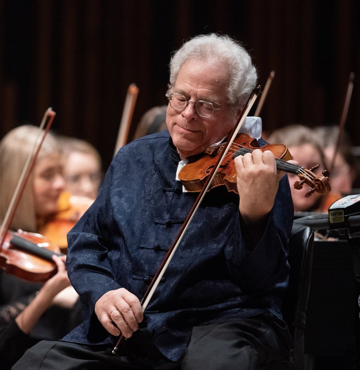 909WGUC's tweet photo. This Thursday April 13th @ 8pm: A Musical Feast for Passover with Itzhak Perlman
https://t.co/g7MlIYFPg8 https://t.co/SgR25x7NbL